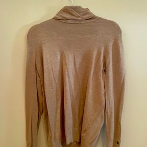 Women’s sweater